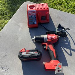 Milwaukee M18 Drill Driver Kit