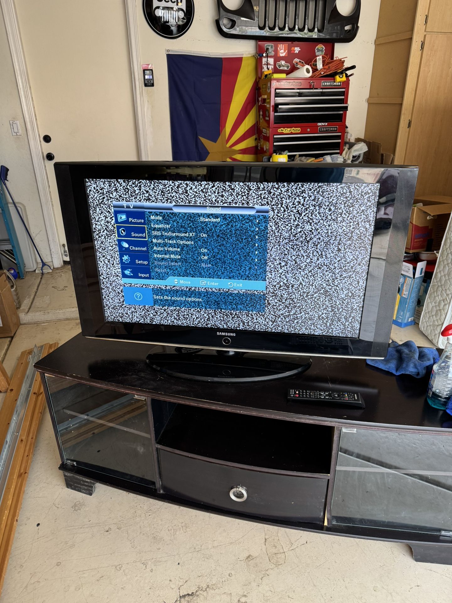 Samsung 40” TV