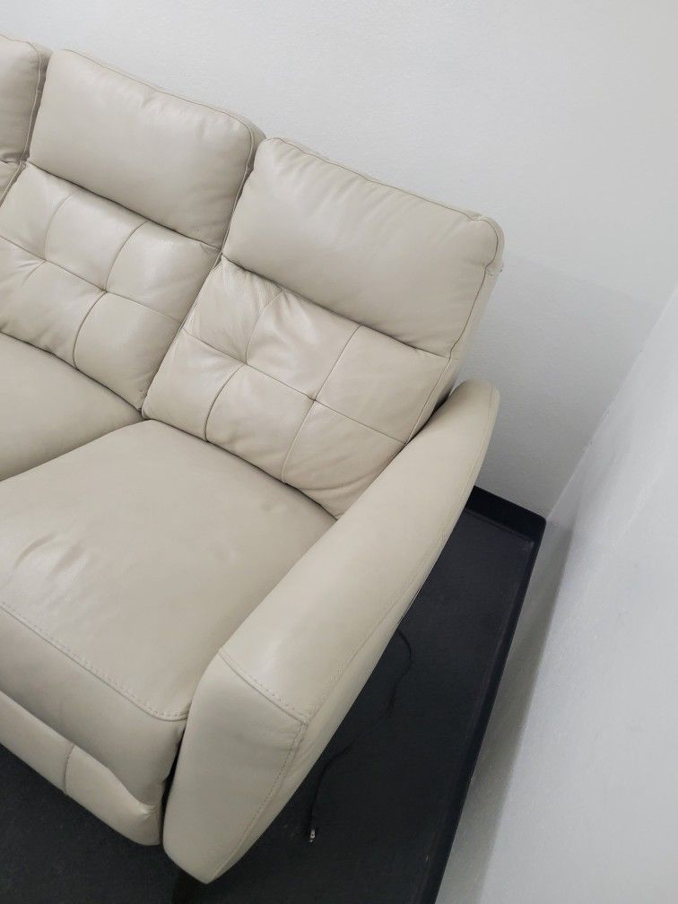 Reclining Couch With USB $250