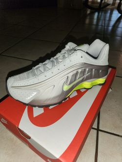 Nike shox R4 7y