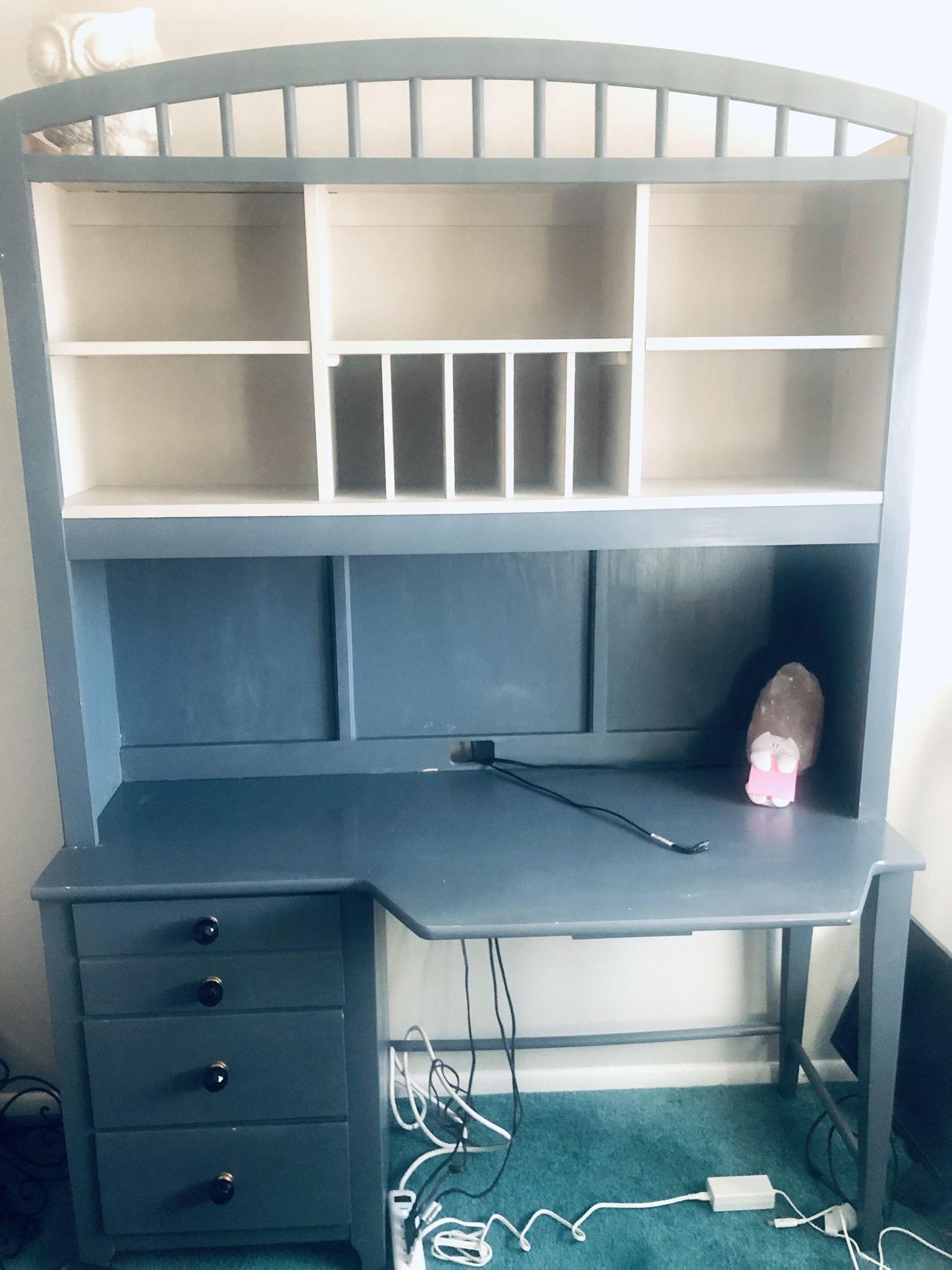 Wood Desk With Hutch