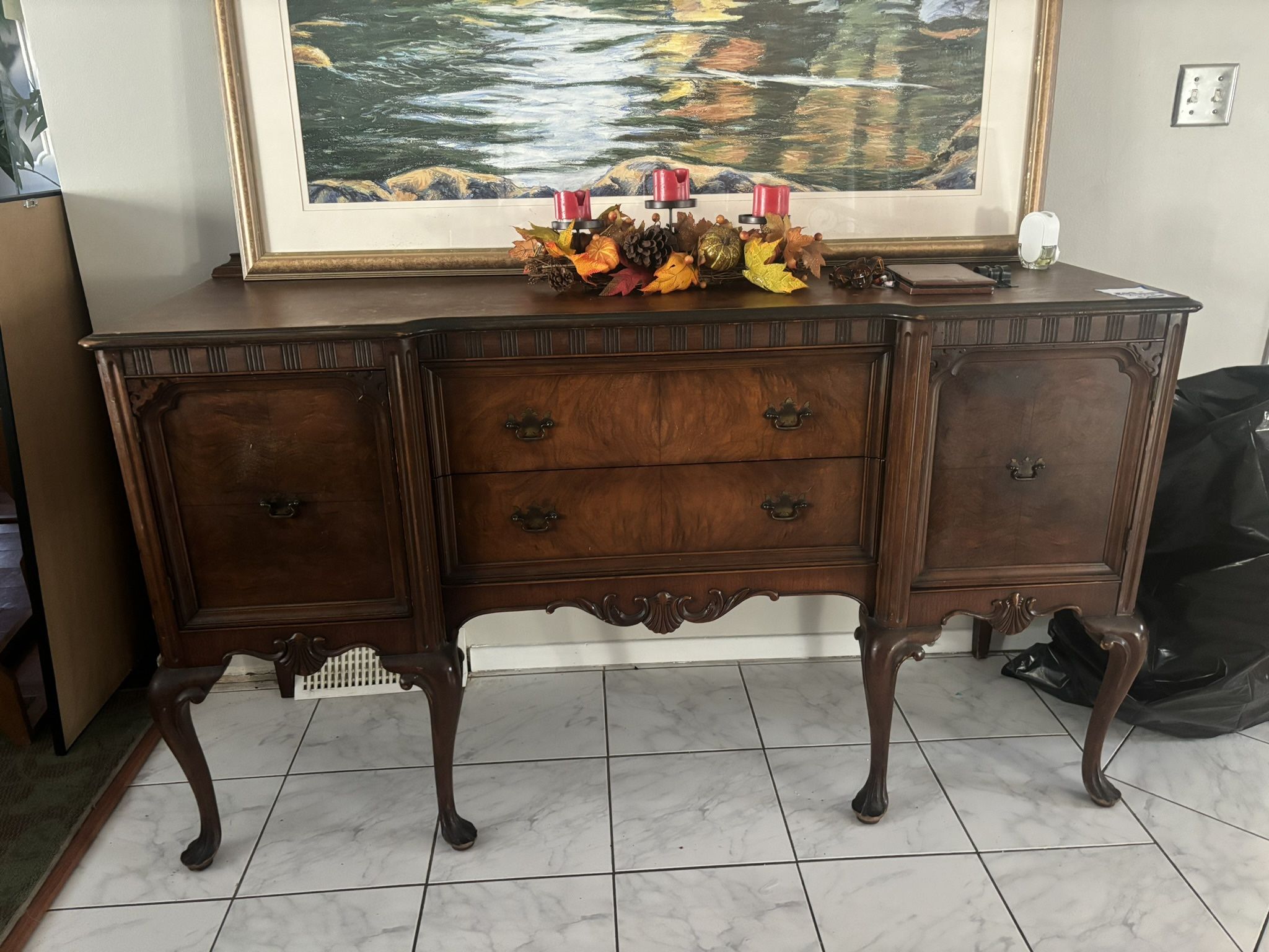 Antique Buffet/China Cabinet. 