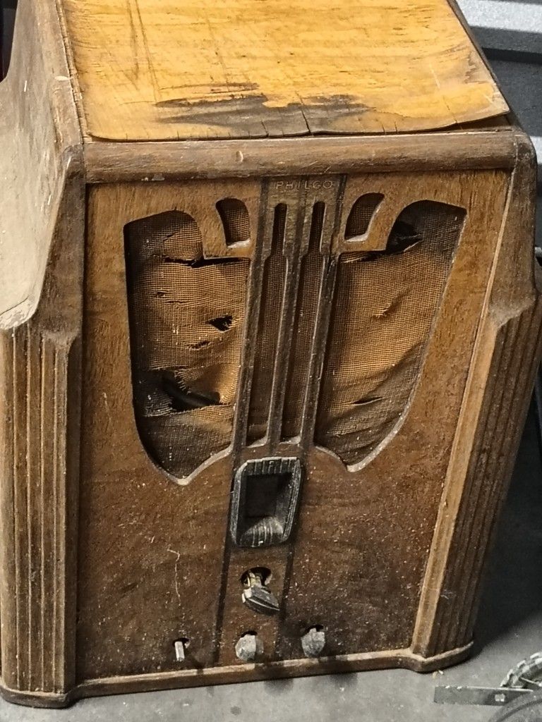 Old Radio