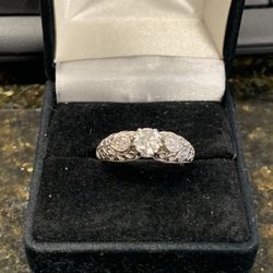 14kt White Gold With Diamond Ring
