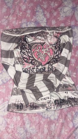 Women’s long sleeve shirt