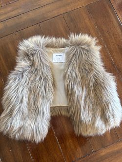 Old Navy Kids Faux Fur Vest Size 4T