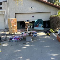 Yard Sale 12/14 El Cajon Greencrest Court 92019