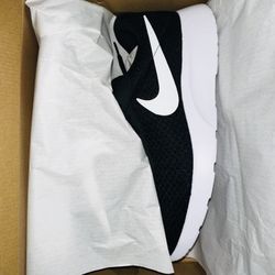 BRAND NEW NIKE TANJUN SUSTAINABLE SNEAKERS