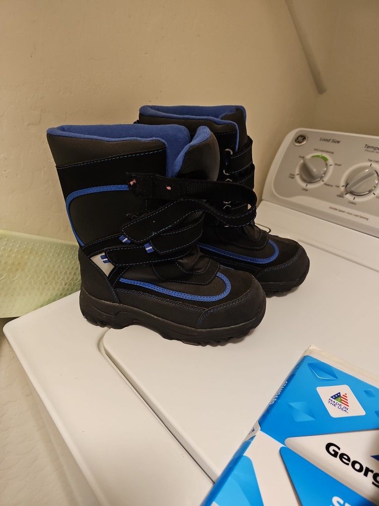 Boy's Snow Boots