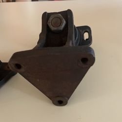 1976 350 Marine Motor Mounts 