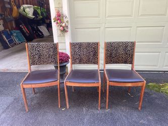 3 Vintage Leopard-Print Wooden Chairs + Extra Frame