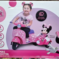 NEW Minnie Mouse scooter ride on
Carrito Electrico montable de Minnie
