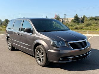 2015 Chrysler Town and Country