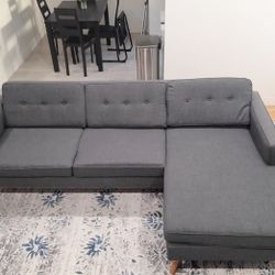 🔥 Reversible Sectional Sofa Couch – Furniture – Home & Decor – 8ft x 5ft – Good Condition

🛋️ 