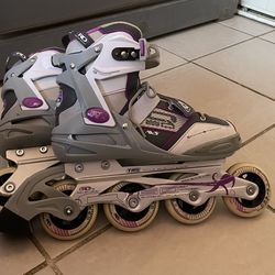 Size 7 women’s roller skates 