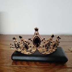3 piece tiara set brand new $10