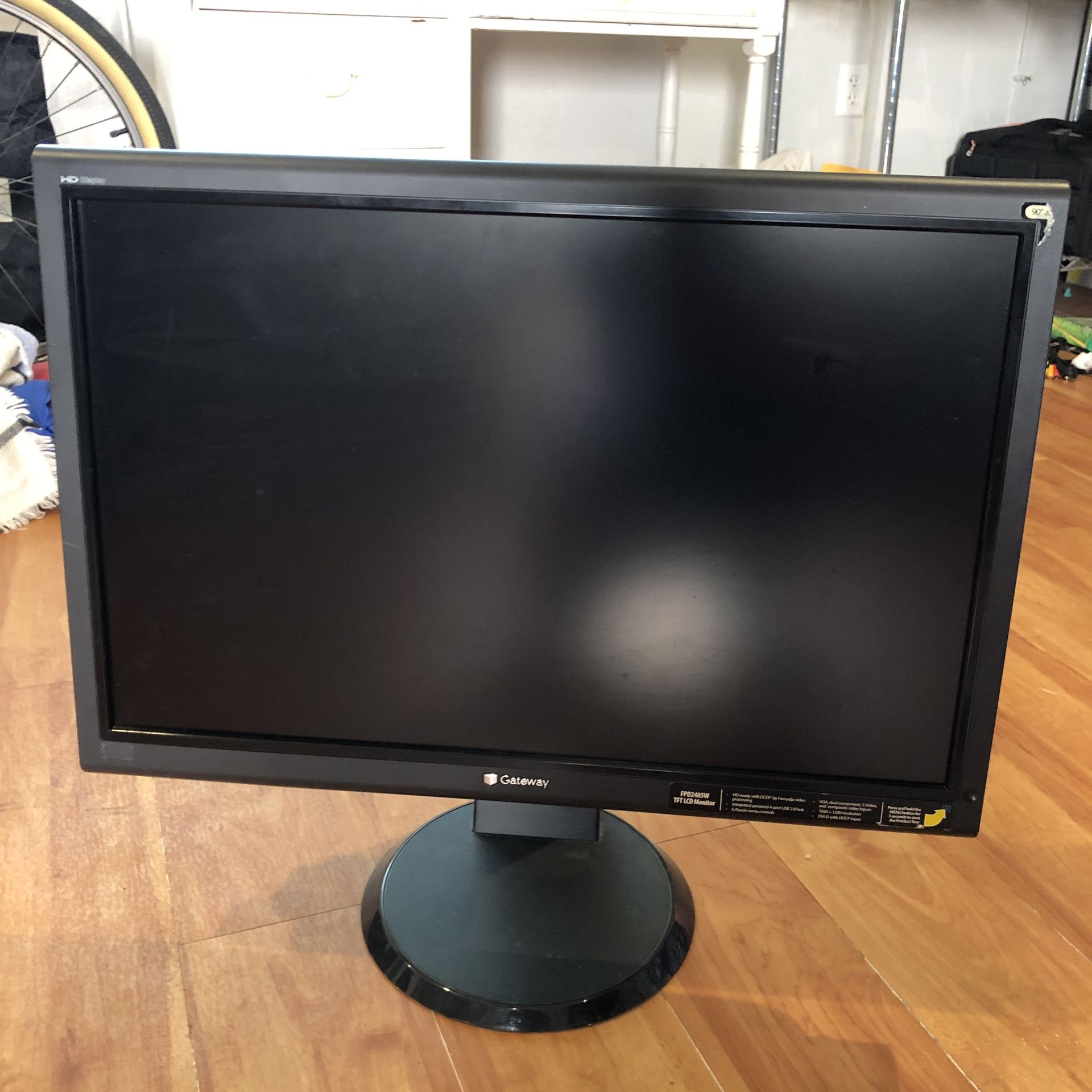 Gateway - 24" Widescreen High-Definition Flat-Panel LCD Monitor