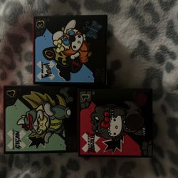 Hello kitty McDonald’s Godzilla Toys TRADE
