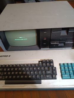 Kaypro II vintage computer