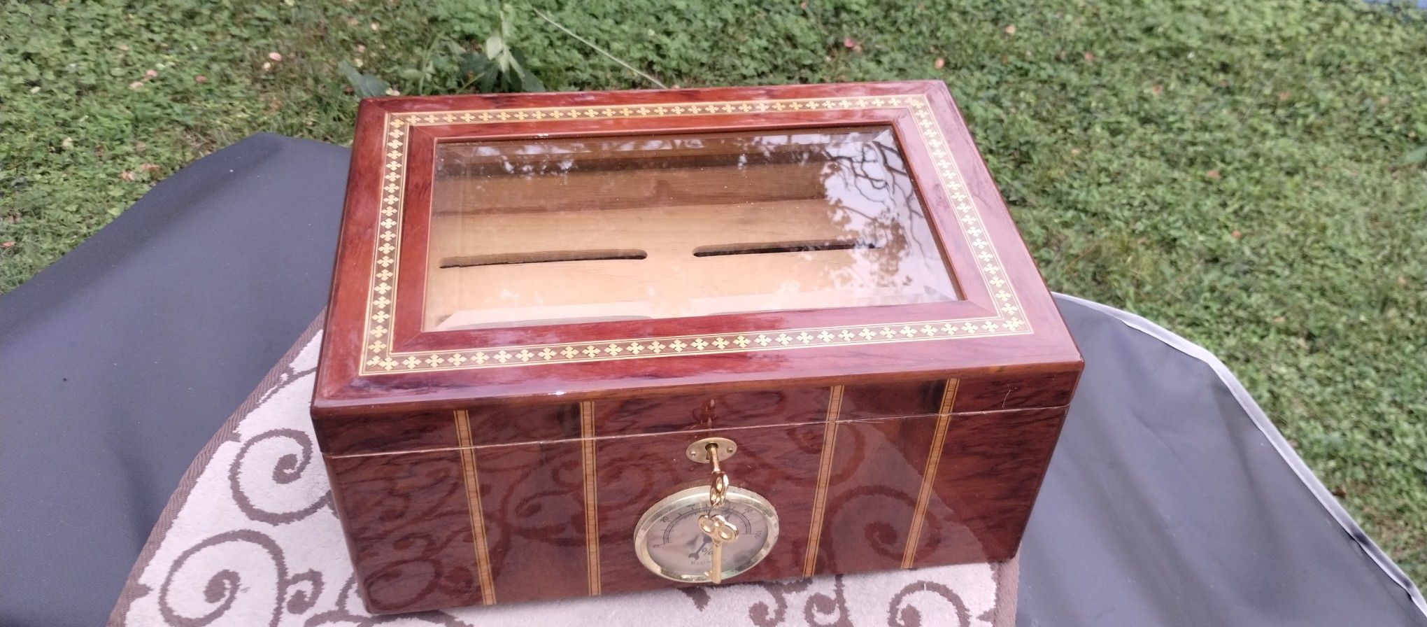 Cigar Humidor Very Nice