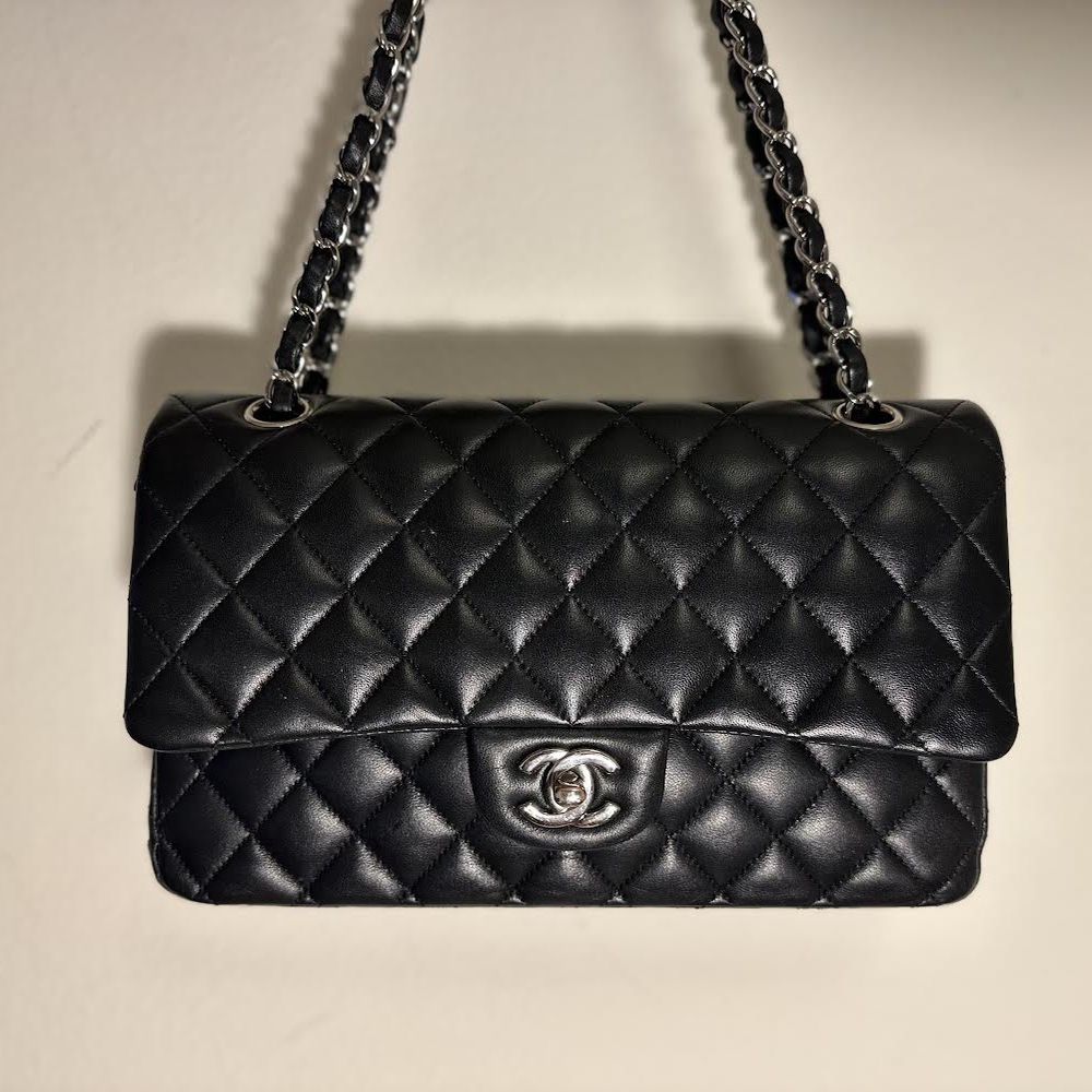 Blue Chanel Bag for Sale in Los Angeles, CA - OfferUp