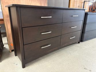 TRADEWINS Contemporary Espresso 6-Drawer Low Dresser