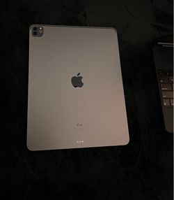 iPad Pro + Magic Keyboard + Apple Pencil