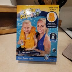Inflatable Swim Vest 