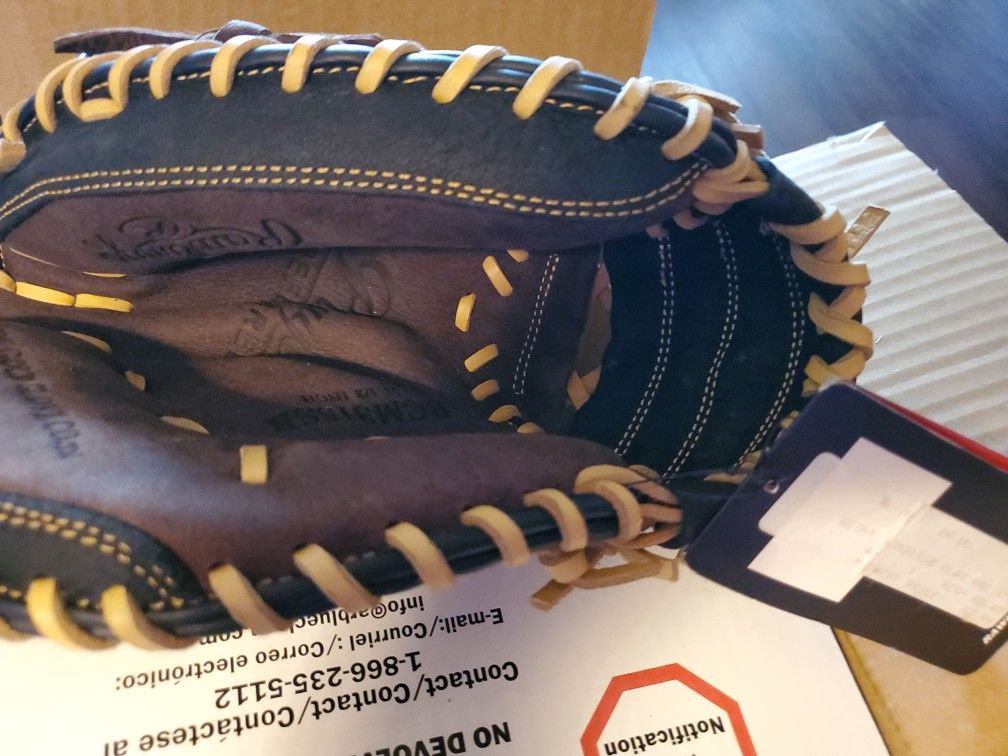 New Youth Rawlings Catchers Mitt