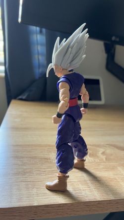 Dragon stars Goku ss blue diama and beast gohan figures