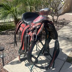Mexican Saddle