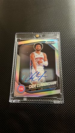 Cade Cunningham Prizm Black On-Card Auto