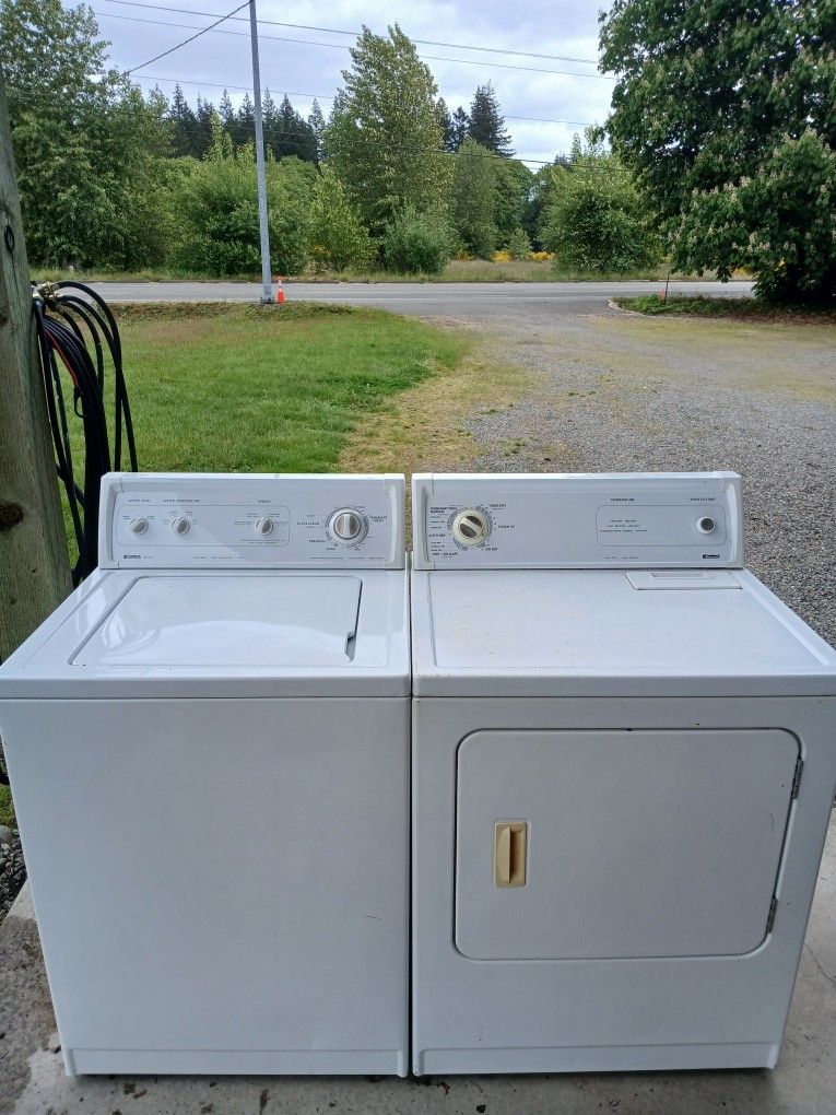 SUPER CAPACITY KENMORE ELECTRIC WASHER AND DRYER/DELIVERY AVAILABLE/90-DAY WRITTEN WARRANTY!