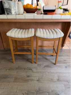 Kitchen BAR STOOLS (set)