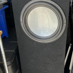 Rockford Fosgate P1 12” Subwoofer (x2) In Enclosure Box. 