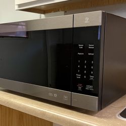 LG Countertop Microwave - 2020, Black Stainless Steel, LMC2075BD NeoChef 2.0 Cu. Ft.