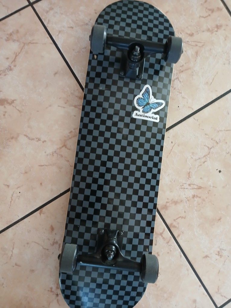 Skateboard