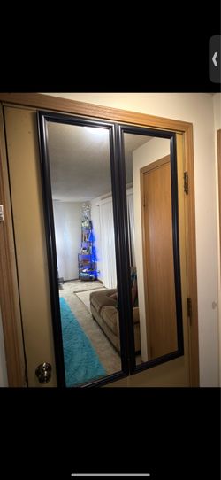 2 mirrors