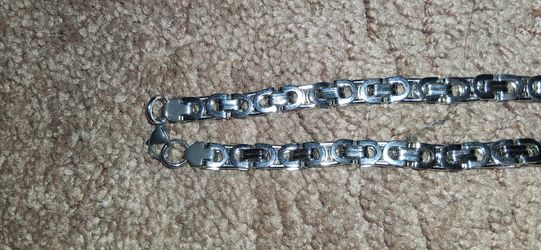 Heavy stainless steel necklace