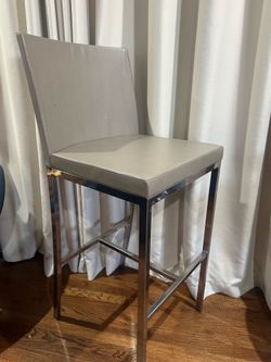 Kitchen Bar Stools (Available 4 Pieces)