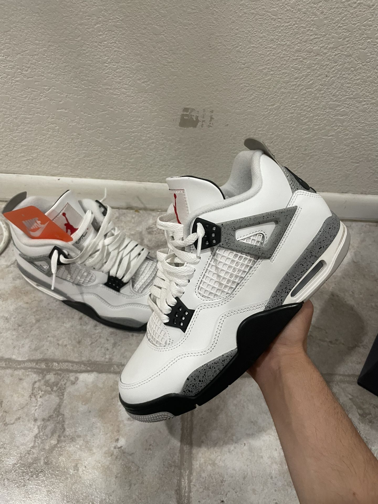 Jordan 4 White Cement 2025 Size 8.5