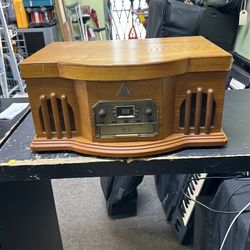 American Heritage AH-003 Record Player with CD Player, AM-FM Radio & Cassette