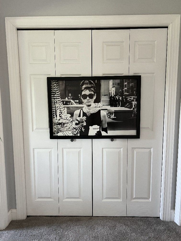 Audrey Hepburn Canvas Frame