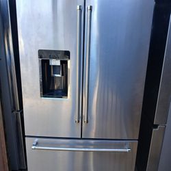 Refrigerator Kitchen Aid 