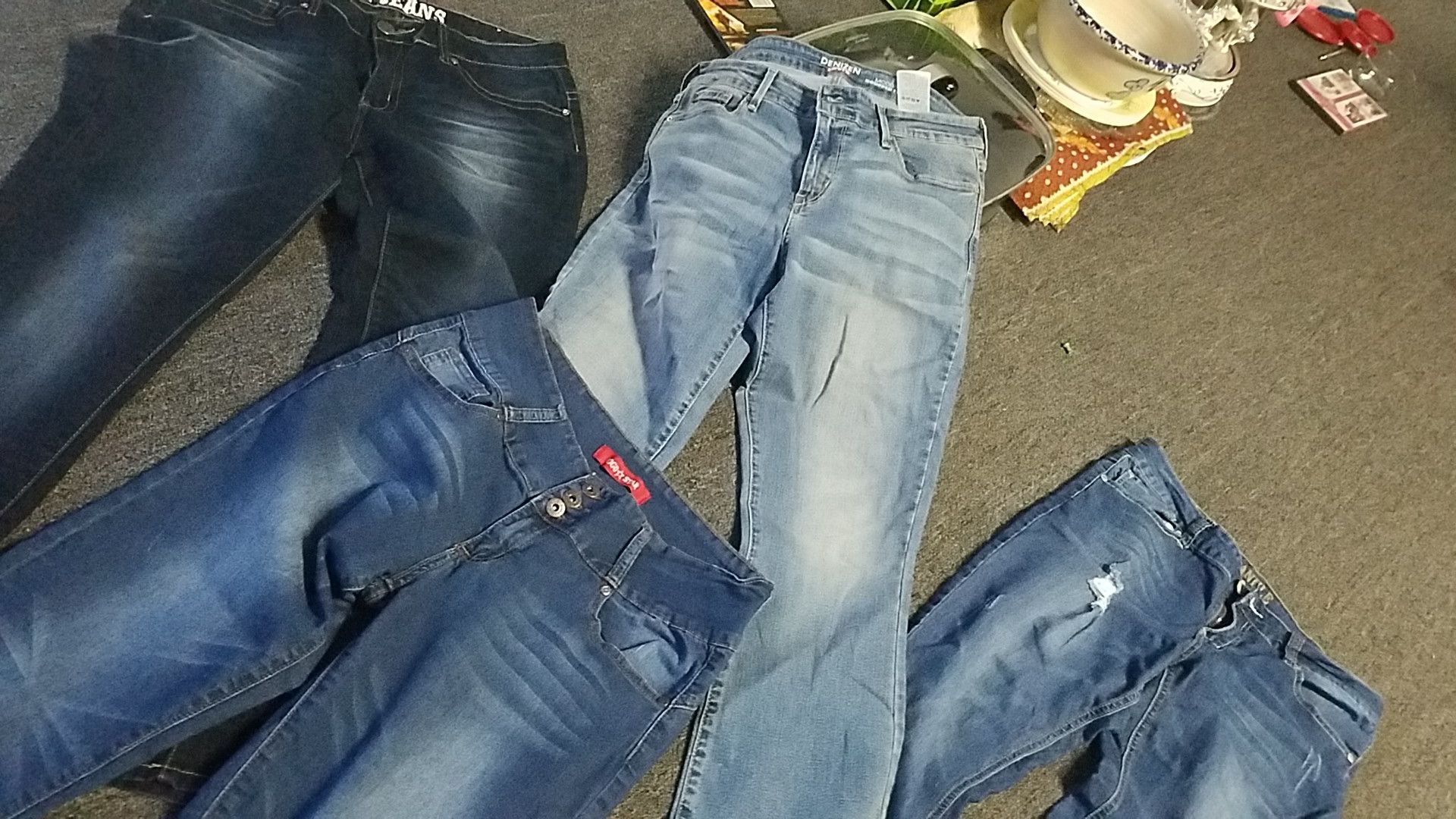 Girls / Ladies jeans