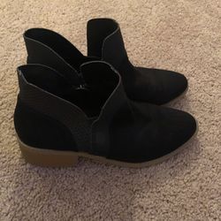 American Eagle Low Ankle Boot