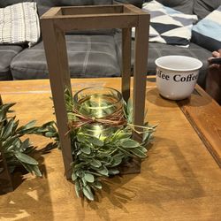 Rustic Center Pieces With Glass Center And Votive