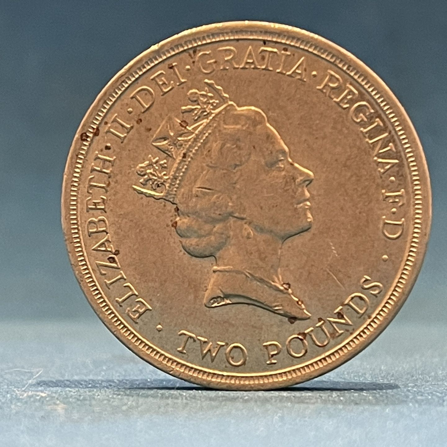 Dove 2£ Error Coin
