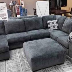 Brand New Gorgeous Couch 