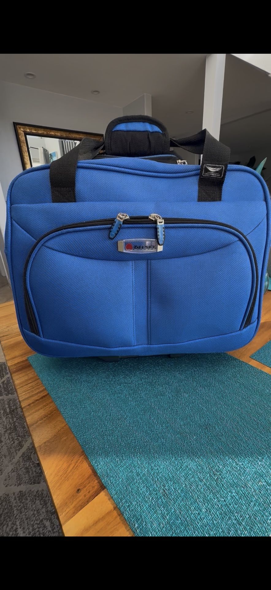 Duffle Rolling Bag/ Wheeled Luggage Tote 